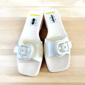 Veronica Beard Women's Cream Slide Sandals Size 6